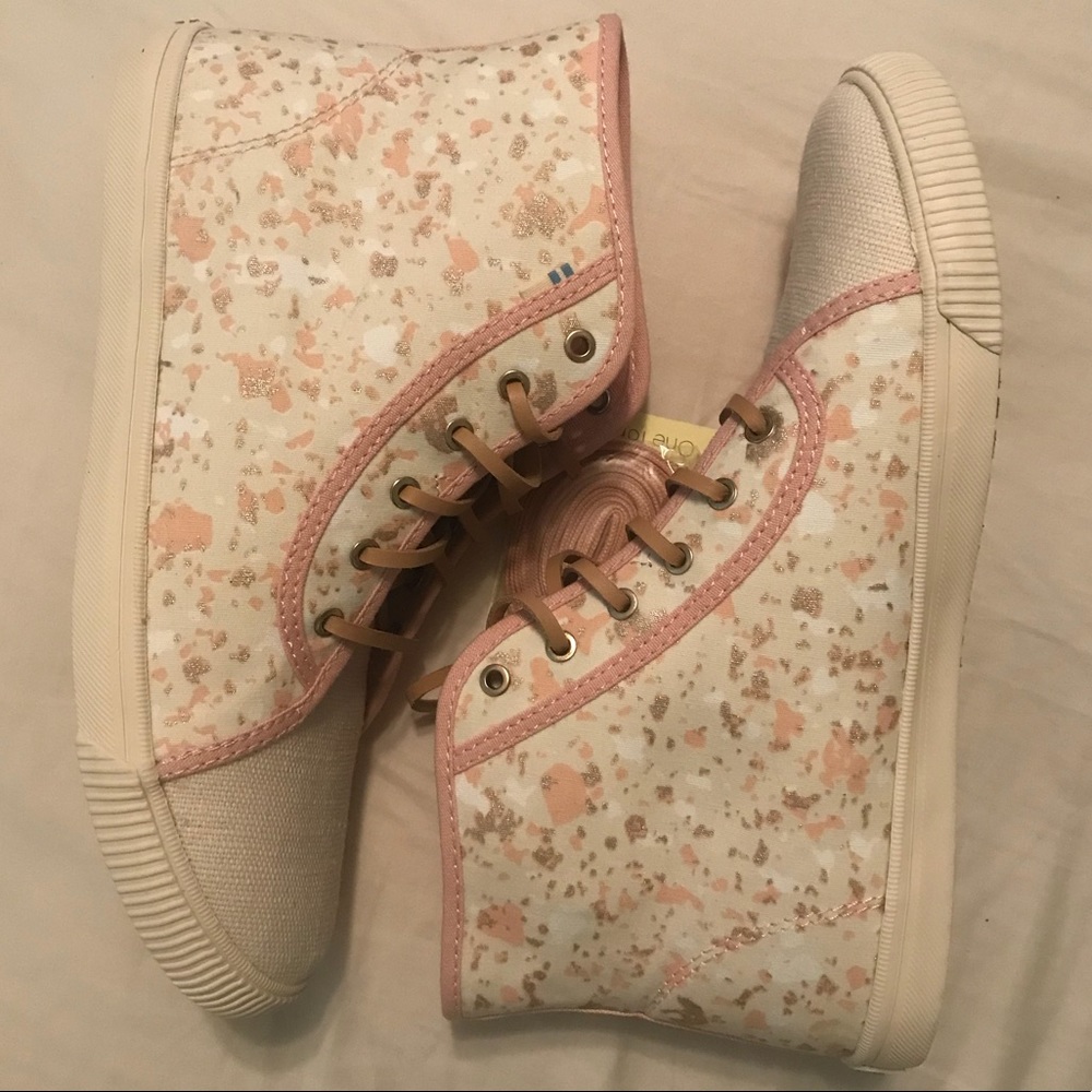Toms shoes